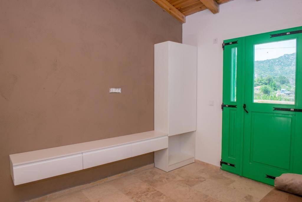 Gazdinstvo Vranac Apartment Virpazar Bagian luar foto