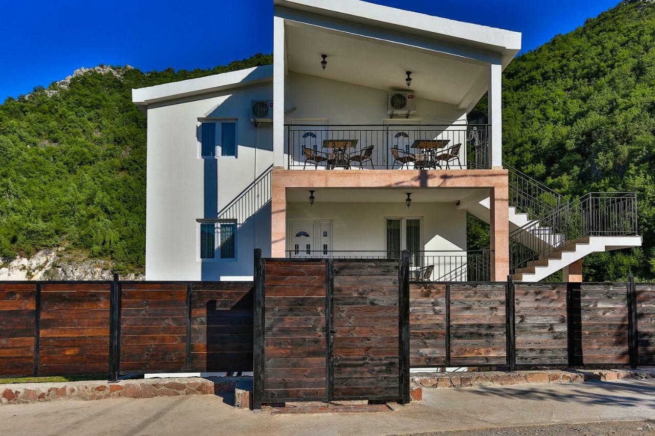 Gazdinstvo Vranac Apartment Virpazar Bagian luar foto